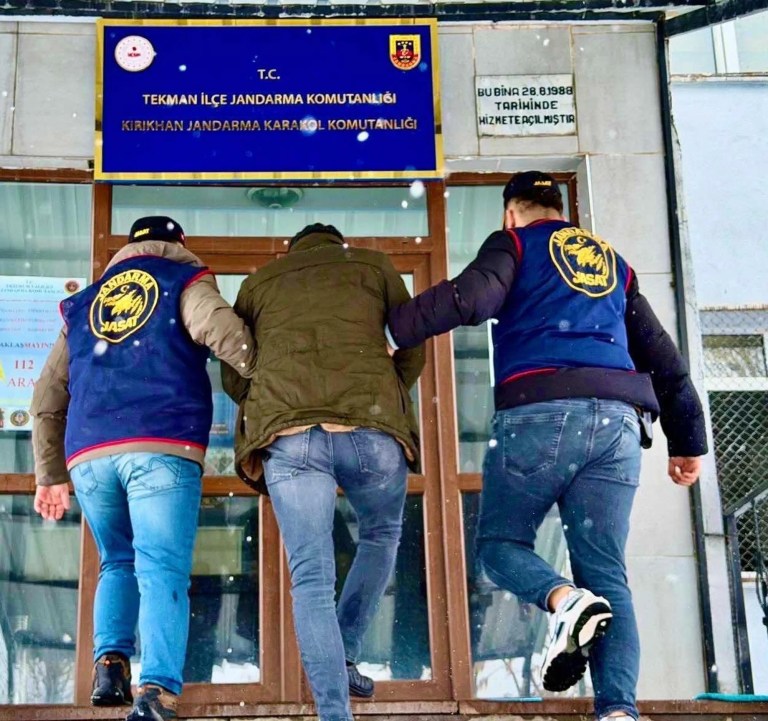 Erzurum'da Kaçak Hükümlü JASAT Tarafından Yakalandı