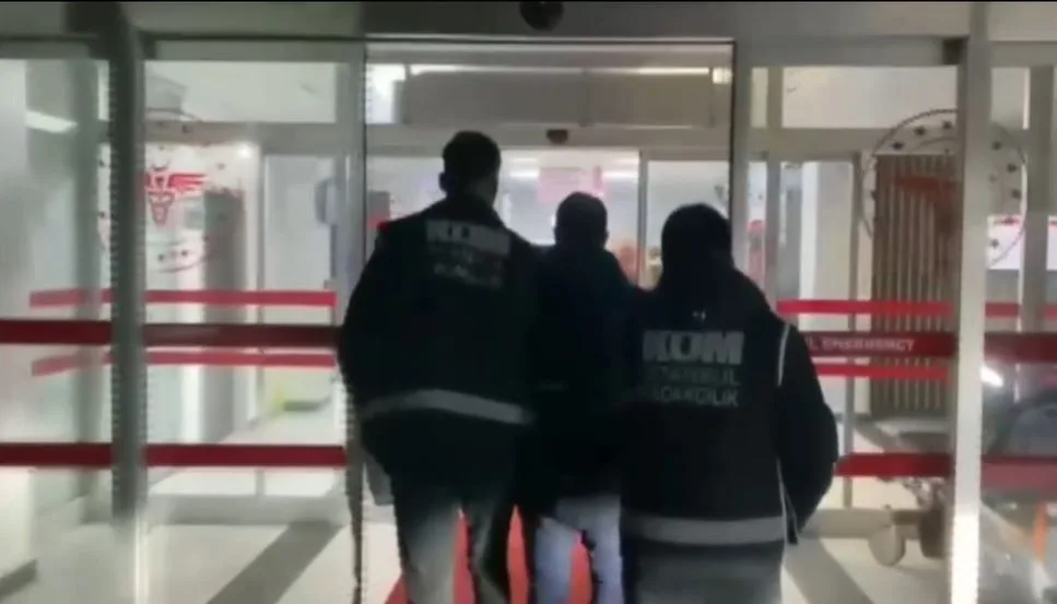 Bakırköy'de Uyuşturucu Operasyonu: 19 Kişi Gözaltında