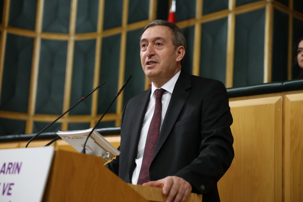 Tuncer Bakırhan: Eski Dille Yeni Türkiye İnşa Edilemez