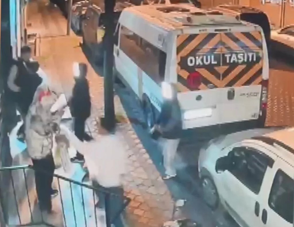 Sultangazi'de Çocuklara Bıçaklı Saldırı: 5 Kişi Gözaltında