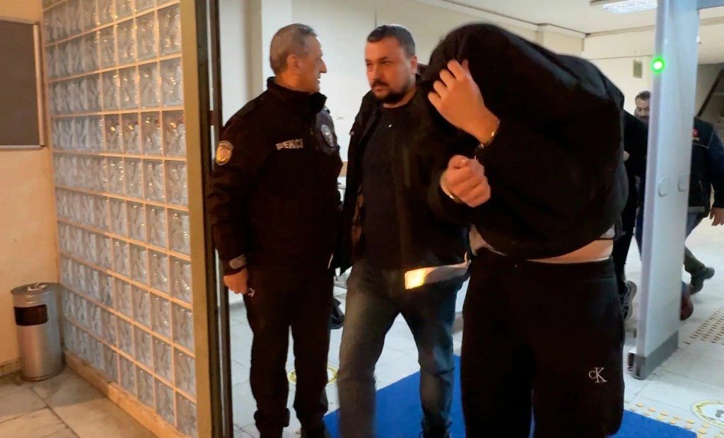 Aydın'da Uyuşturucu Operasyonu: Üç Kişi Tutuklandı