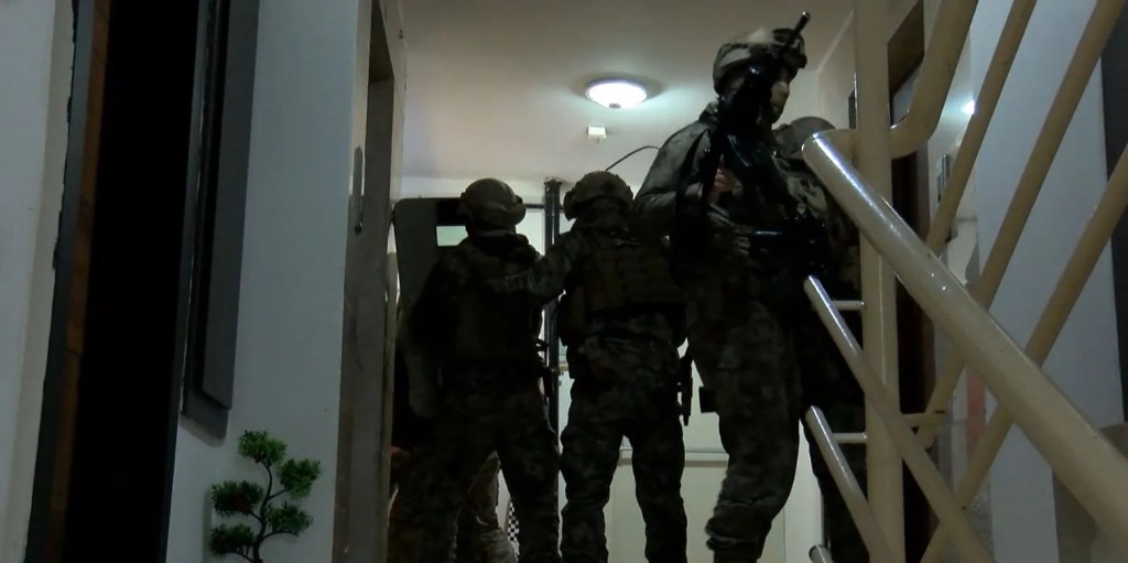 Ankara Merkezli Operasyonda 37 Kişi Gözaltında