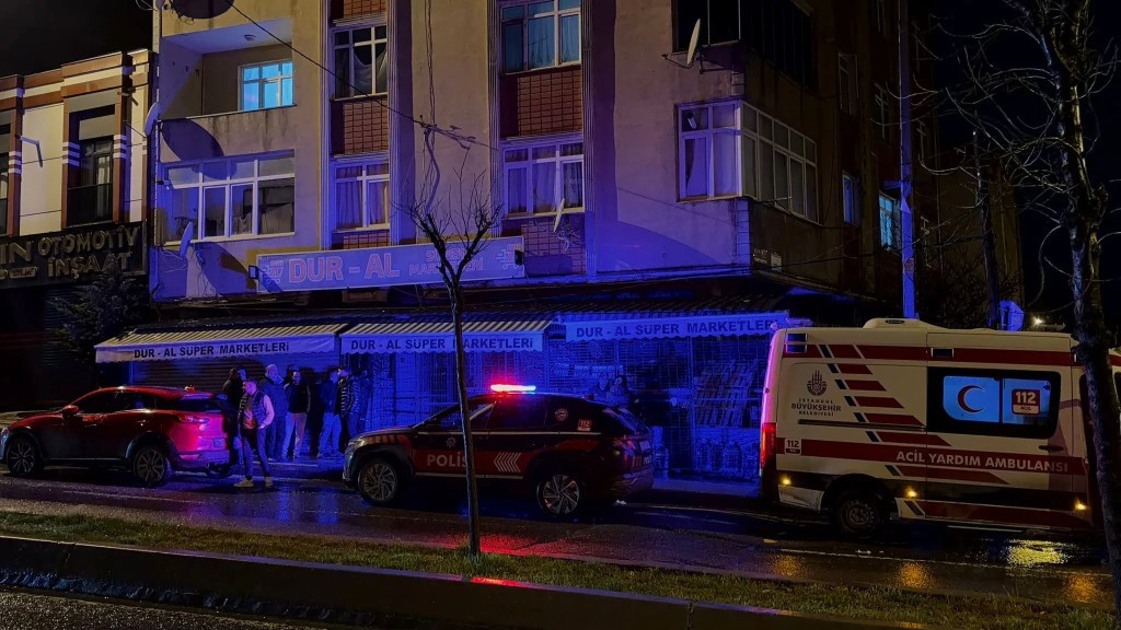 Arnavutköy'de Eşini Çocuklarının Önünde Öldürdü