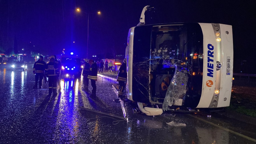 Samsun'da Yolcu Otobüsü Kazası: 6 Yaralı