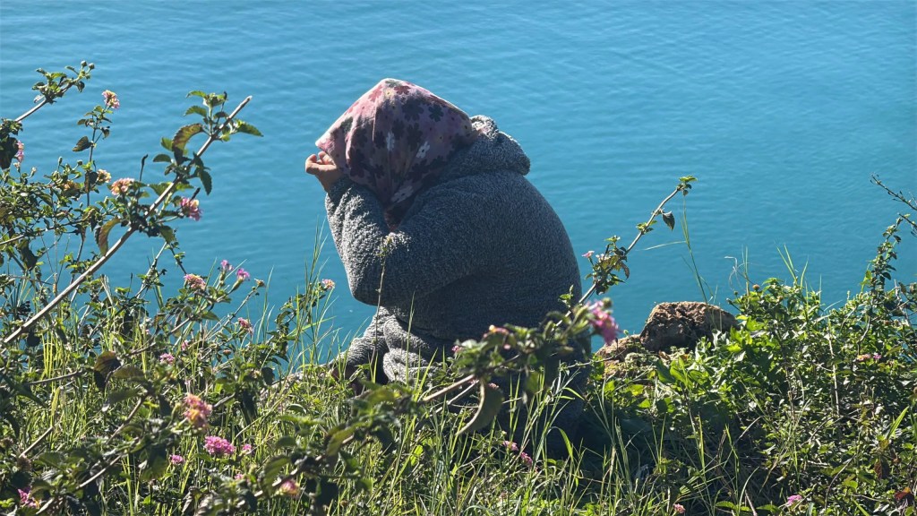 Anne, Otizmli Oğlunun Nakline Karşı Falezlere Çıktı