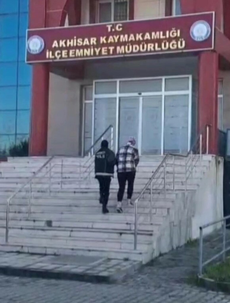 Manisa'da Uyuşturucu Operasyonu: 8 Kişi Tutuklandı