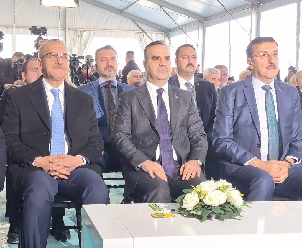 Bakan Kacır Malatya'da Sanayi Projelerini Tanıttı