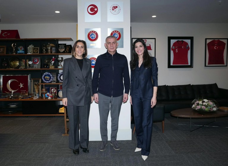 Süper Lig Kadın Futbol Birliği İçin İlk Adım Atıldı