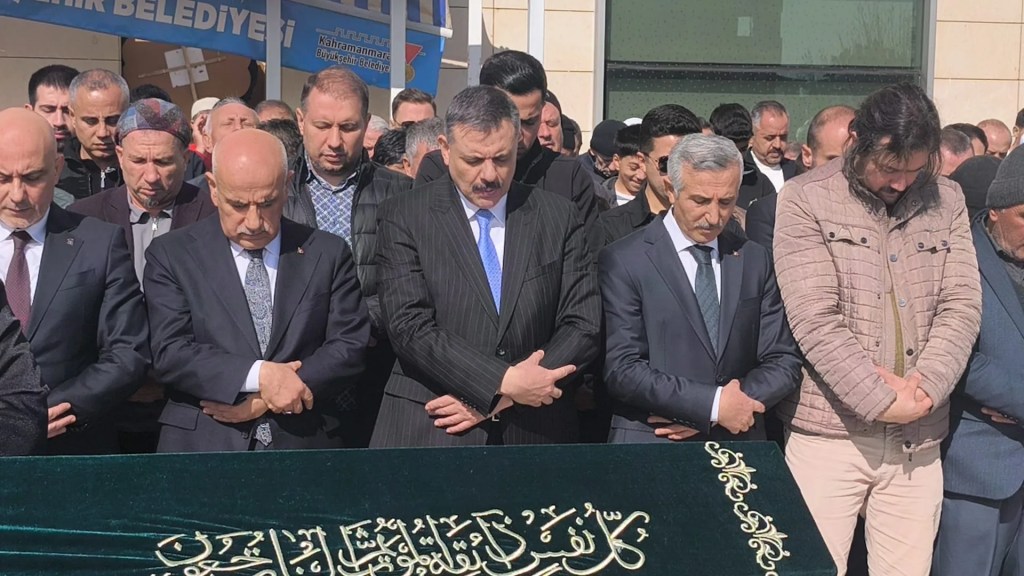 Bakan Çiftçi Kahramanmaraş'ta Cenaze Namazına Katıldı