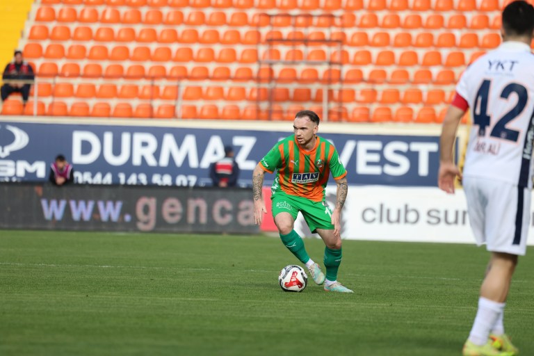 Alanyaspor Evinde Başakşehir'e Yenildi