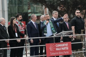 Özgür Özel: Yargı Kolları Kuruldu, Siyasetçi Başsavcı Oldu