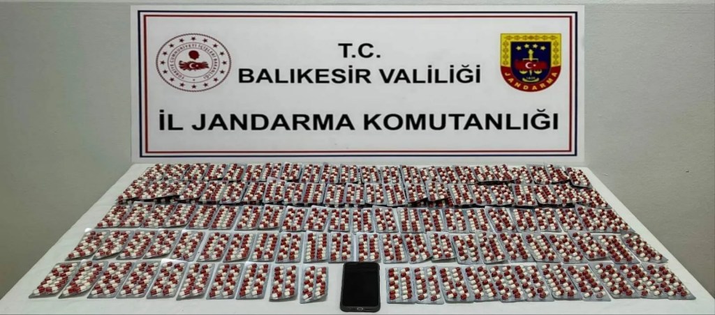 Balıkesir'de Uyuşturucu Operasyonu: 17 Kişi Tutuklandı