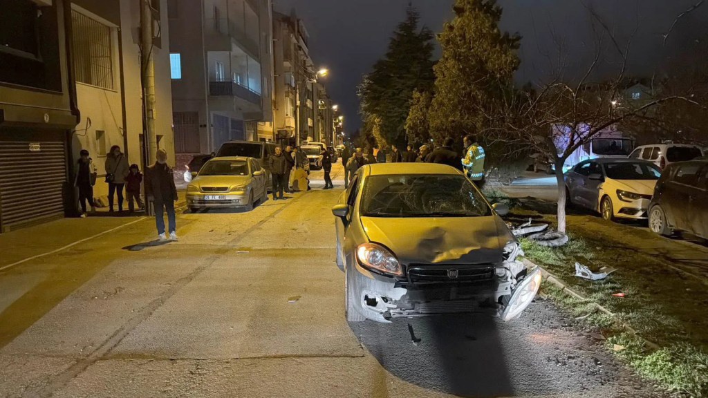 Eskişehir'de Ehliyetsiz Sürücü Kazaya Neden Oldu
