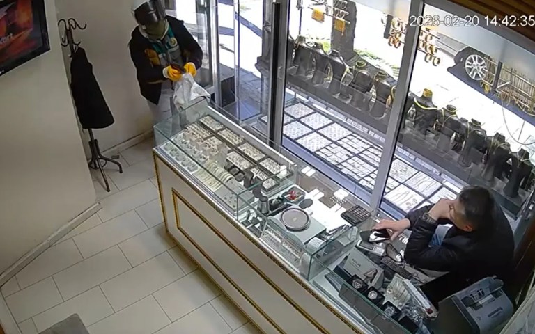 Bursa'da Kuyumcu Soygunu Girişimi: Şüpheli Yakalandı