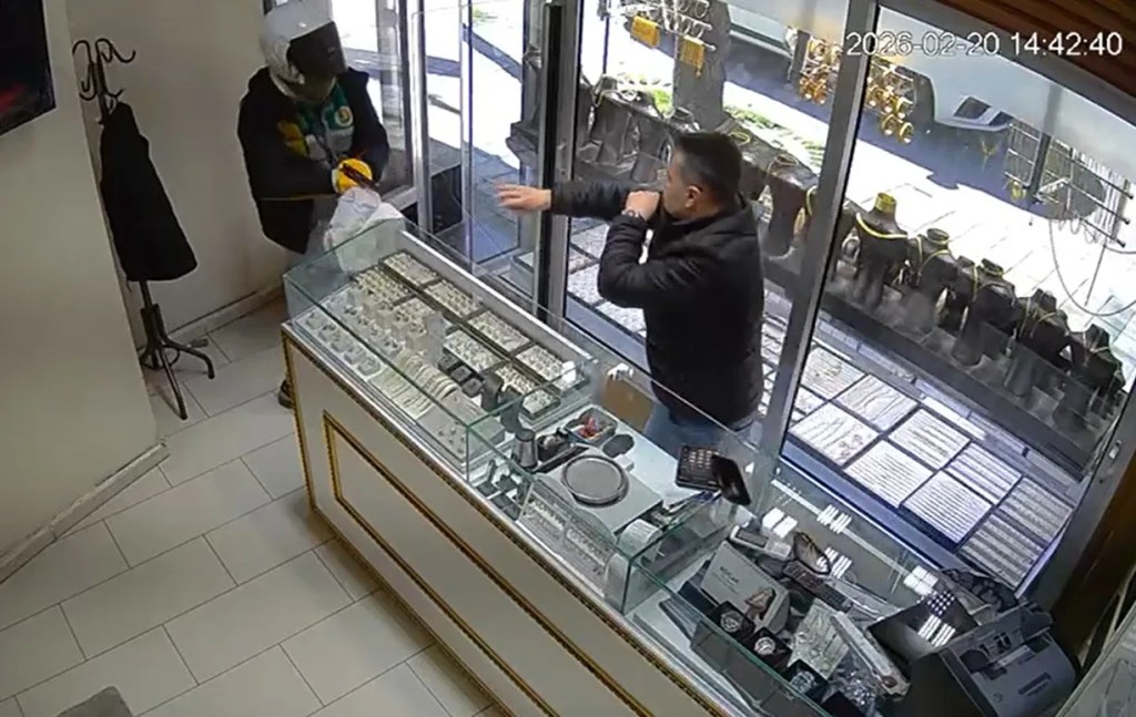 Bursa'da Kuyumcu Soygunu Girişimi: Şüpheli Yakalandı