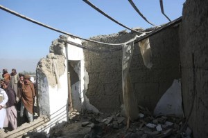 Pakistan'ın Afganistan'a Hava Saldırısı: 25 Kişi Hayatını Kaybetti