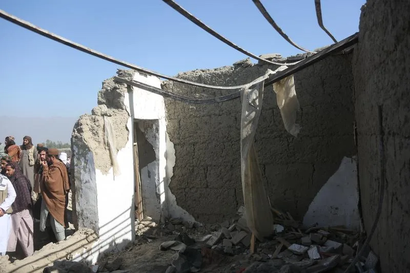 Pakistan'ın Afganistan'a Hava Saldırısı: 25 Kişi Hayatını Kaybetti