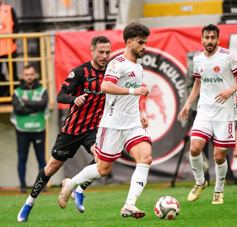 Çorum FK, Ümraniyespor'u 2-0 Yendi