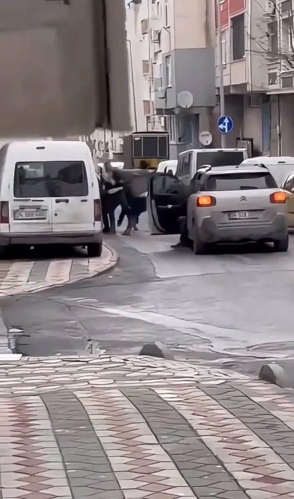 Sultangazi'de Davulcuların Kavgası Kamerada