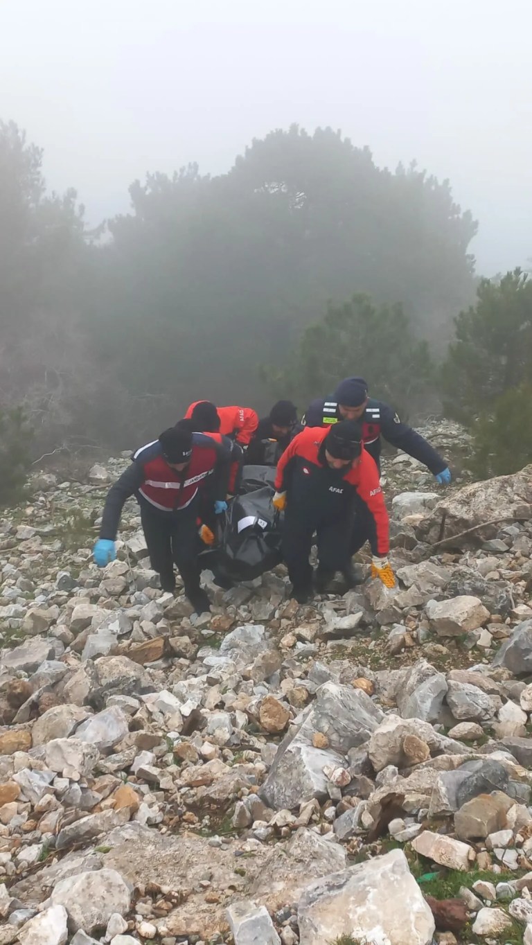 Aydın'da Uçurum Kenarında Erkek Cesedi Bulundu