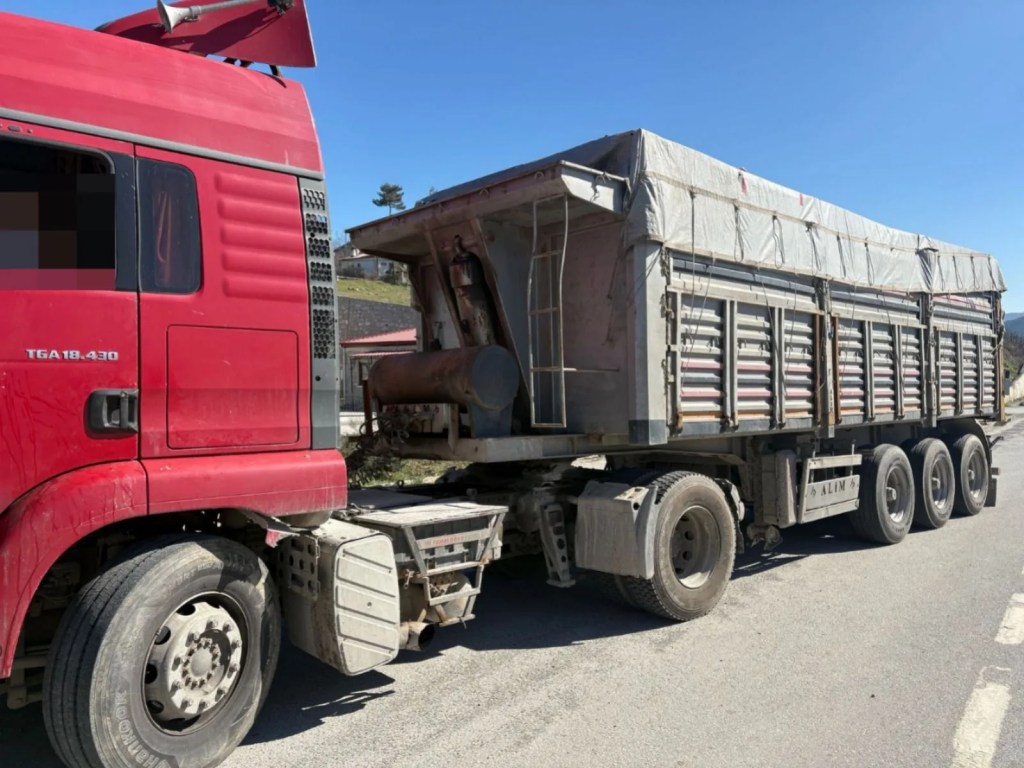 Samsun'da Denetim İstasyonuna Girmeyen Sürücüye Ağır Ceza