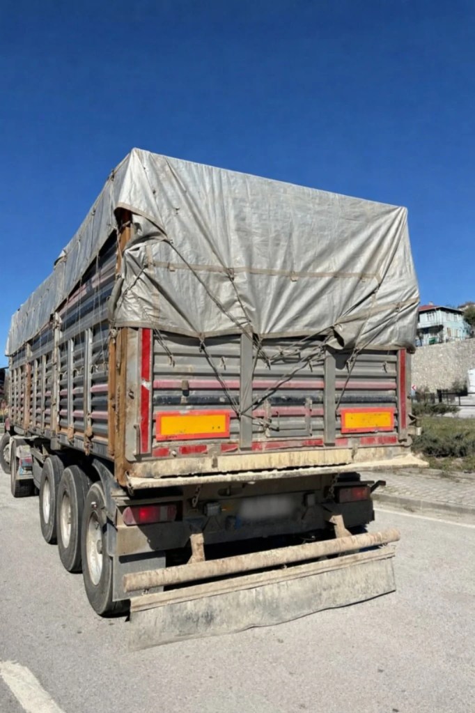 Samsun'da Denetim İstasyonuna Girmeyen Sürücüye Ağır Ceza