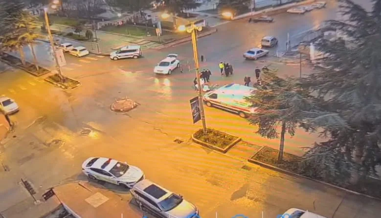 Merzifon'da Motosiklet Kazası: İki Kişi Yaralandı