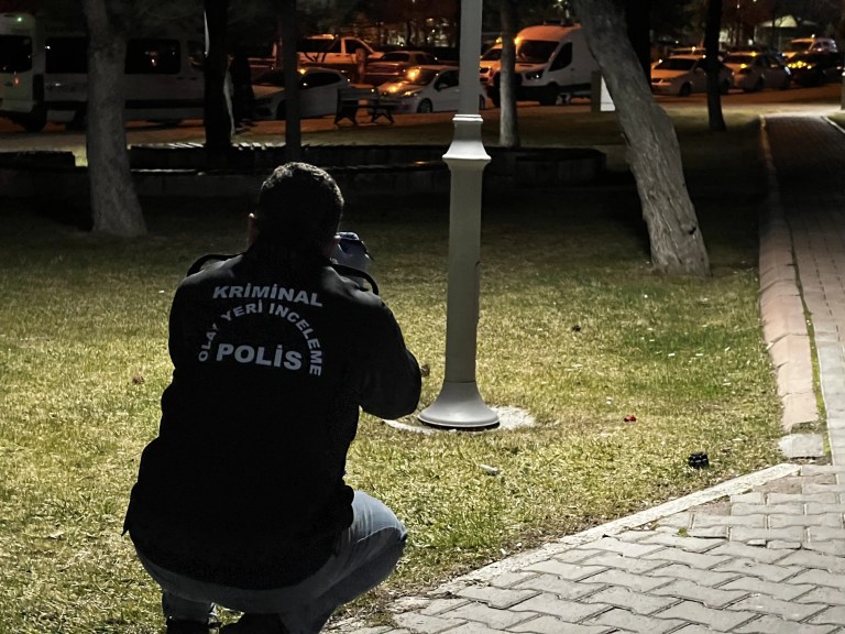 Kayseri'de Parkta Silahlı Kavga: Bir Kişi Yaralandı
