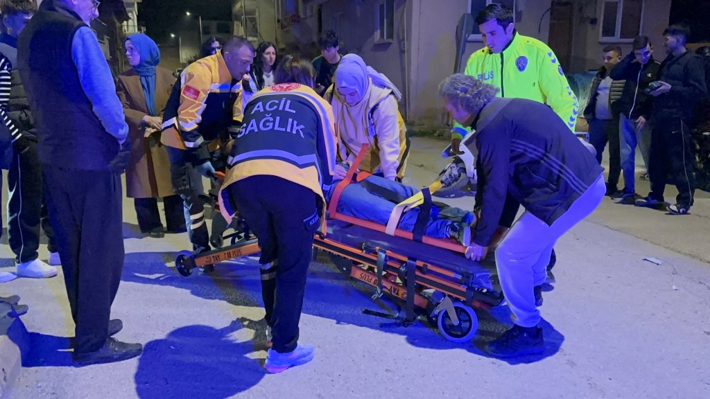 Bursa İznik'te Otomobil ve Motosiklet Kazası