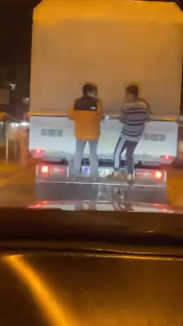 Hatay'da Çocukların Tehlikeli Yolculuğu Kameralara Yansıdı