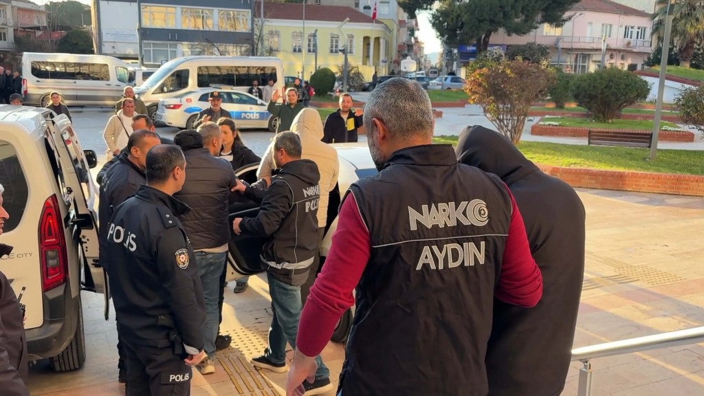 Aydın'da Uyuşturucu Operasyonunda Üç Tutuklama