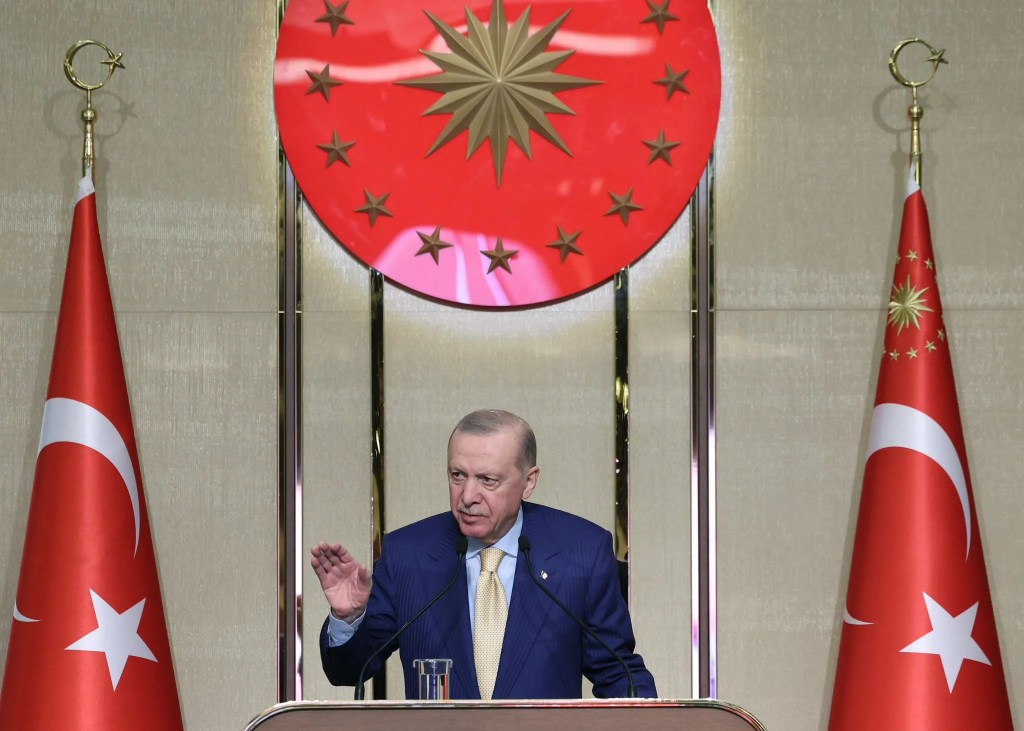 Erdoğan: Fikren Fosilleşmiş Güruhun Hezeyanlarına Gülüyoruz