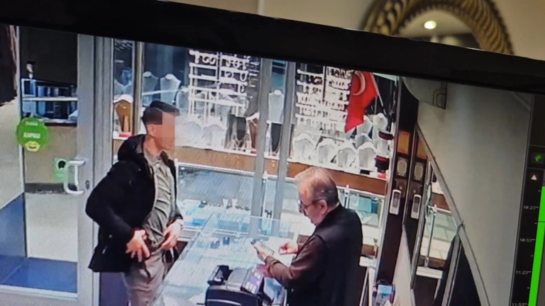 Zonguldak'ta Sahte Jandarma Kuyumcuyu Dolandırdı