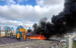 Tekirdağ'da Çocuk Parkında Çıkan Yangın Korkuttu