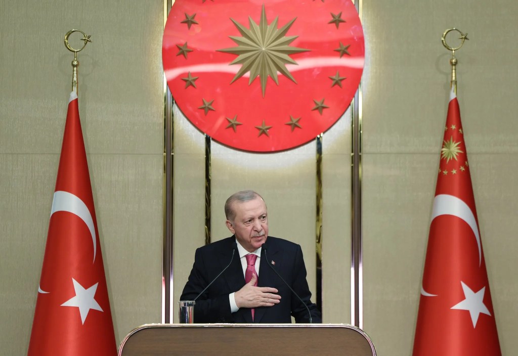 Cumhurbaşkanı Erdoğan Gençlere Seslendi: Türkiye Sizin Öz Yurdunuzdur