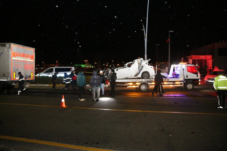 Niğde'de Trafik Kazasında Genç Sürücü Hayatını Kaybetti