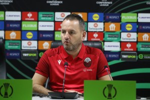 Samsunspor, Shkendija'yı Farklı Geçti