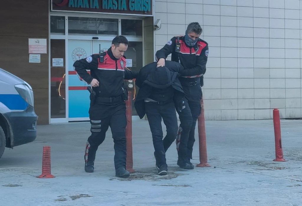 Bursa'da Polisten Kaçan Şüpheli Takip Sonucu Yakalandı