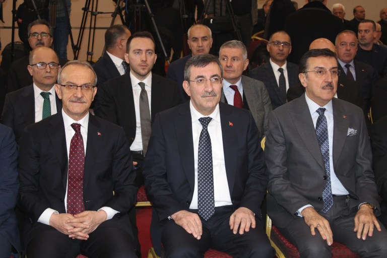 Cevdet Yılmaz: Türkiye'nin İhracatı 270 Milyar Doları Aştı