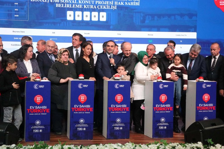 Bakan Kacır: Türkiye'nin Bağımsızlık Yolculuğu Sürüyor