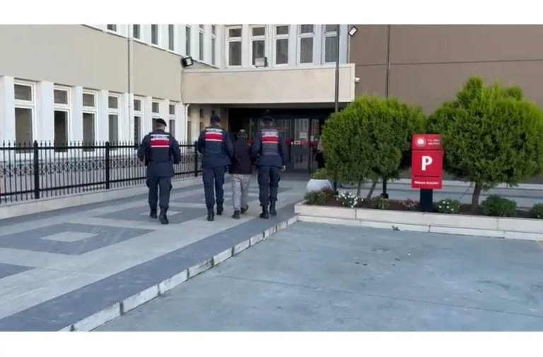 Aydın'da Çocuklara Müstehcen İçerik Depolayan Kişi Tutuklandı