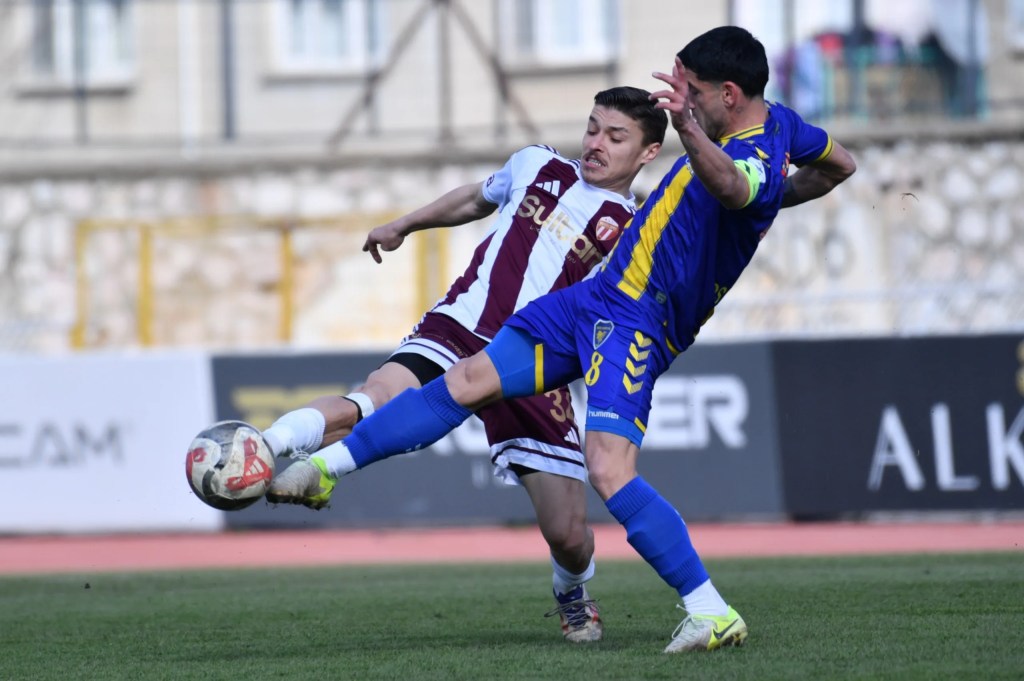 İnegölspor Bucaspor'u Farklı Geçti