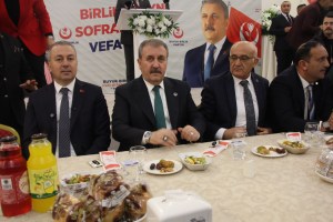Destici: İran'dan Göç Dalgasına Karşı Tedbir Almalıyız