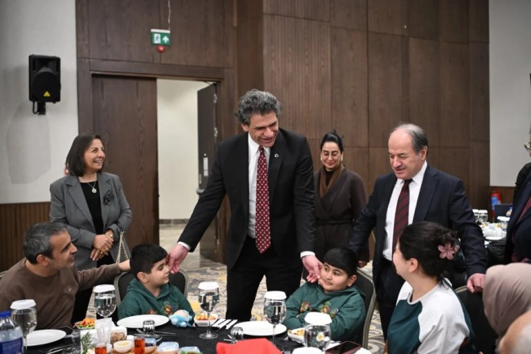 Kartepe’de şehit aileleri ve gazilerle iftar buluşması