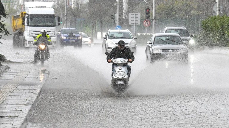 Kocaeli’de fırtına alarmı: Vatandaşlar uyarıldı!
