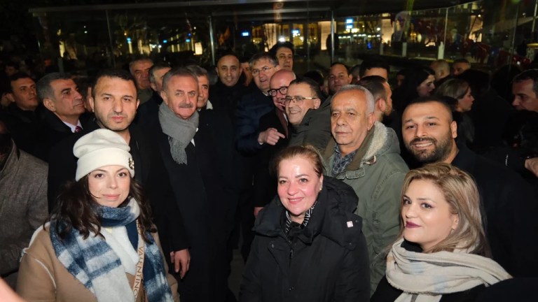 CHP Saraçhane’de buluştu: ‘Yargı darbesi’