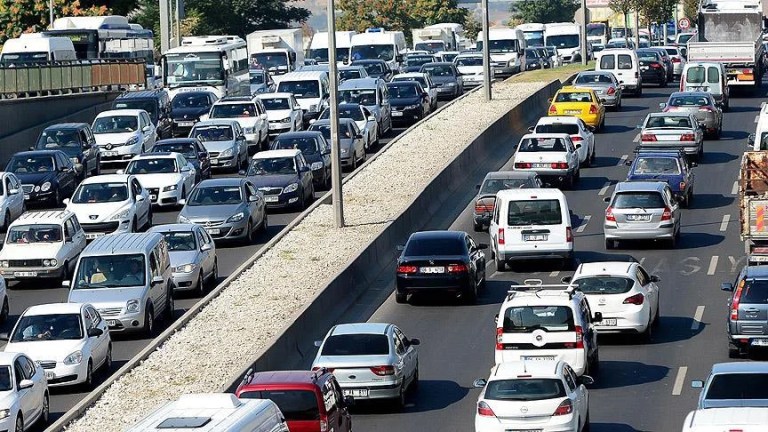 Türkiye’de trafiğe kayıtlı otomobil sayısı 17,5 milyonu aştı