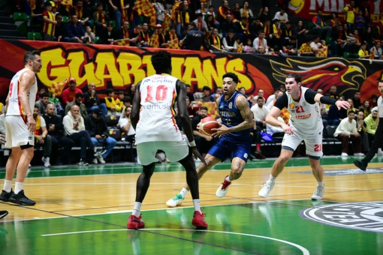 Çayırova Belediyesi basketbolda hata yapmadı