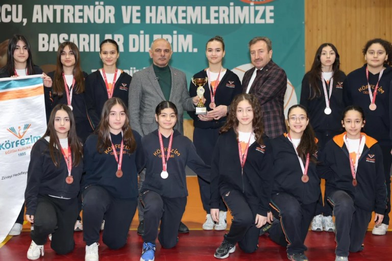 Körfez’de voleybol şöleni: Şampiyonlar belli oldu!