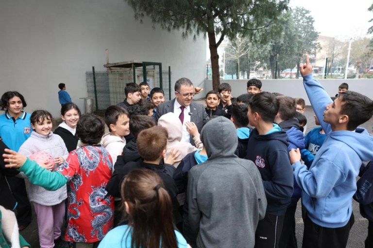 Başkan Gökçe’den okullara ziyaret: Eğitime destek sürecek